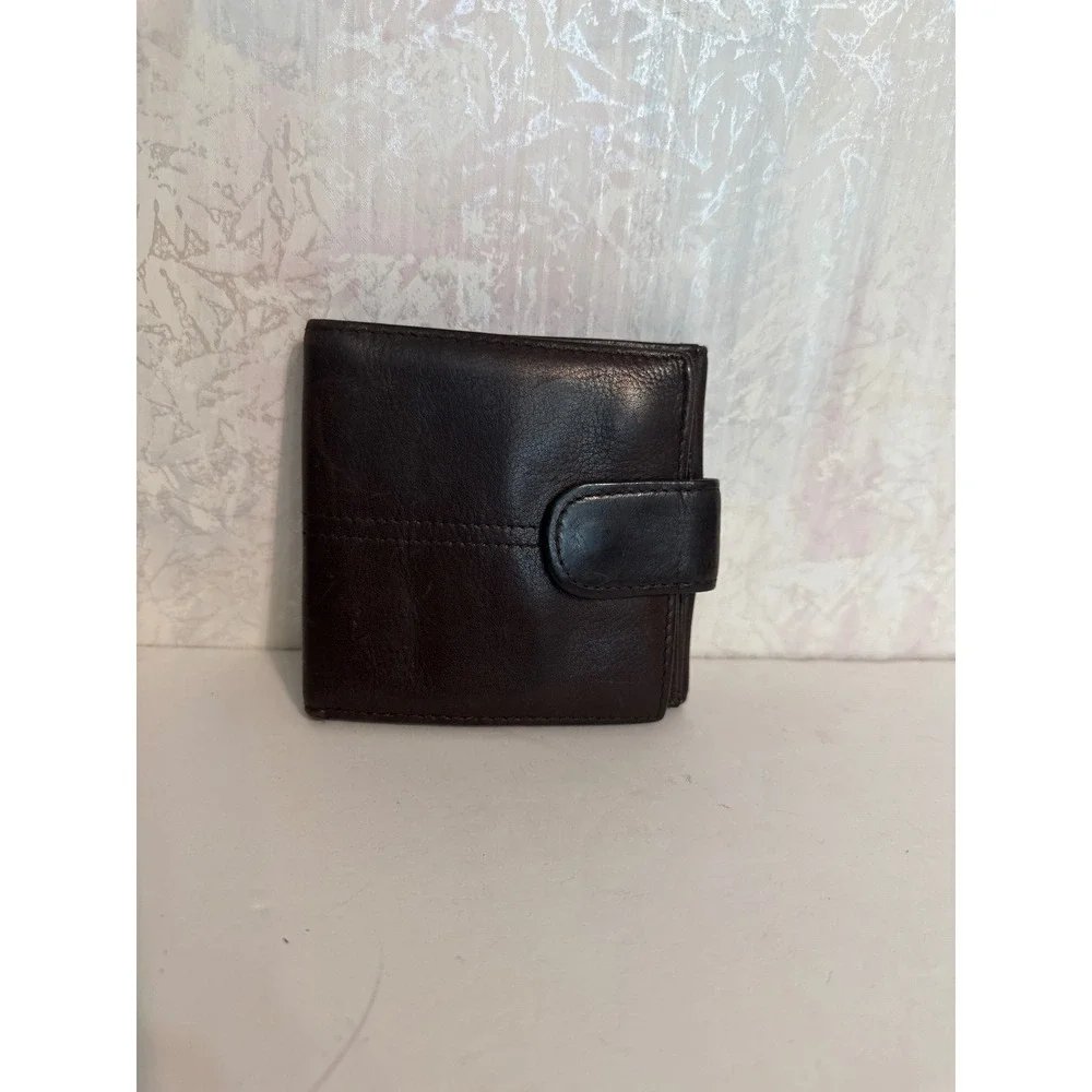 Wilsons Leather Dark Brown Bifold Wallet with Snap Closure and Coin Pocket